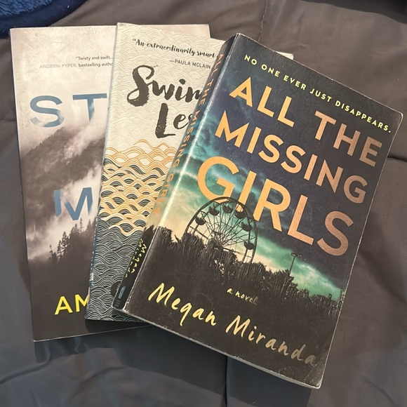 Assorted Books - Picture 1 of 7